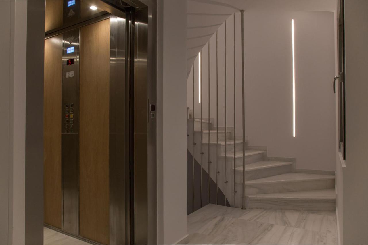 Acropolis Golden Suites By Ghh Atene Esterno foto